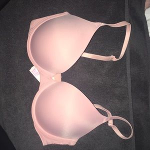Victoria’s Secret Pink bra
